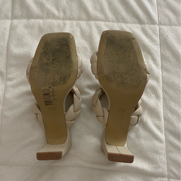 H&M Beige Heels - Picture 3 of 4